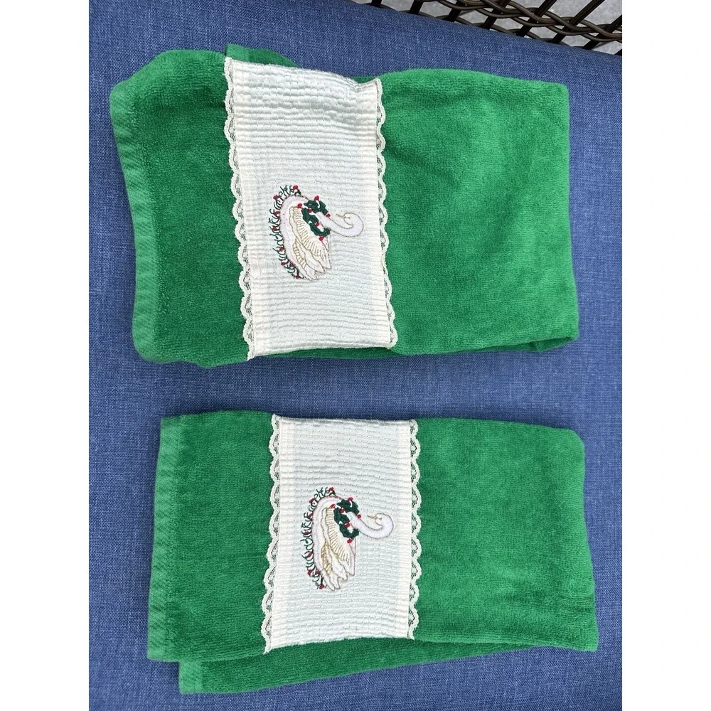 Vintage R.A.BRIGGS 100% Cotton 2 Lace Trim Swan Embroidery green Hand Towels